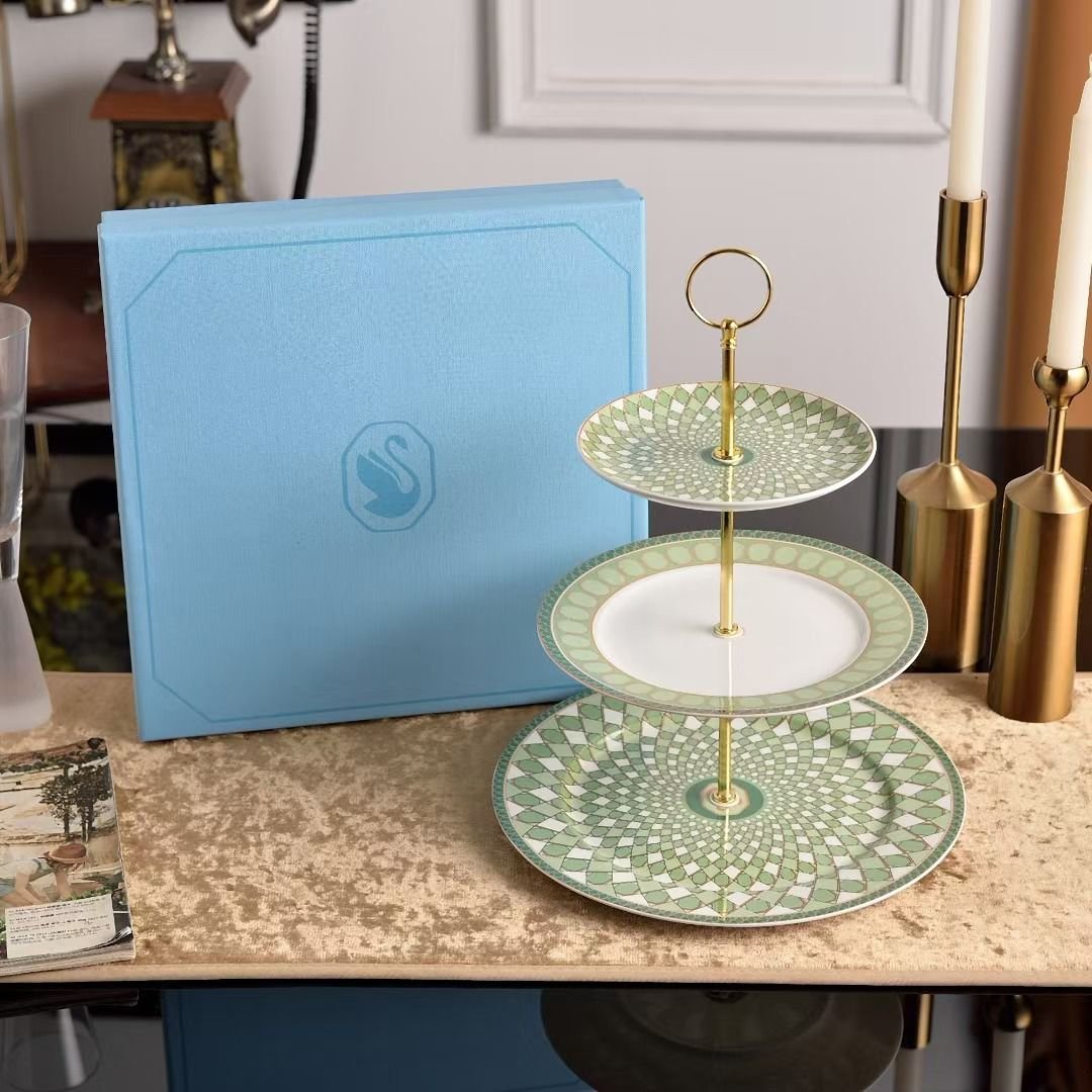 Swarovski sweet serving stand for cupcake three tires - Image 5 of 5